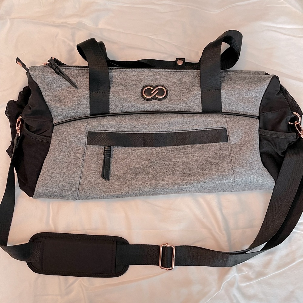 Calia by Carrie Underwood Gym Bag
